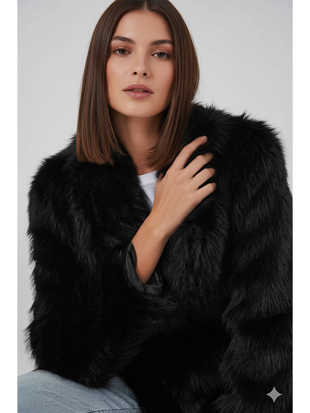 Kadın Siyah Kemer Detaylı Astarlı Pelüş Kürk Mont HZL25W-BD191561-2