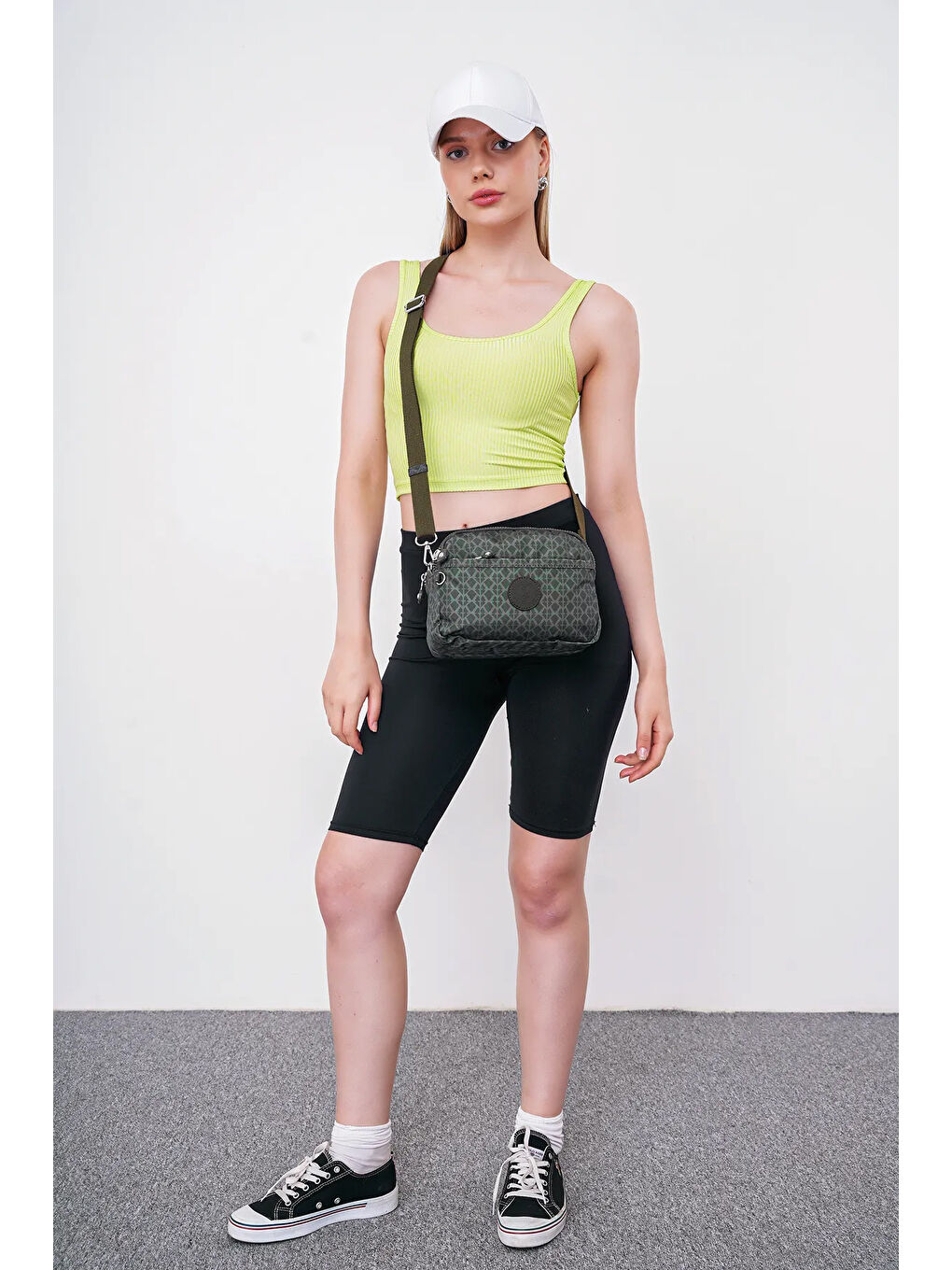 Yeşil Çapraz Askılı Kadın Çanta BHPC6002