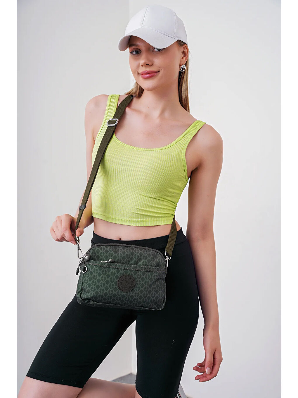 Yeşil Çapraz Askılı Kadın Çanta BHPC6002-2