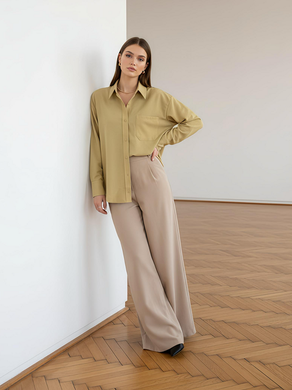 Bej Oversize Arkası Uzun Önü Kısa Poplin Gömlek