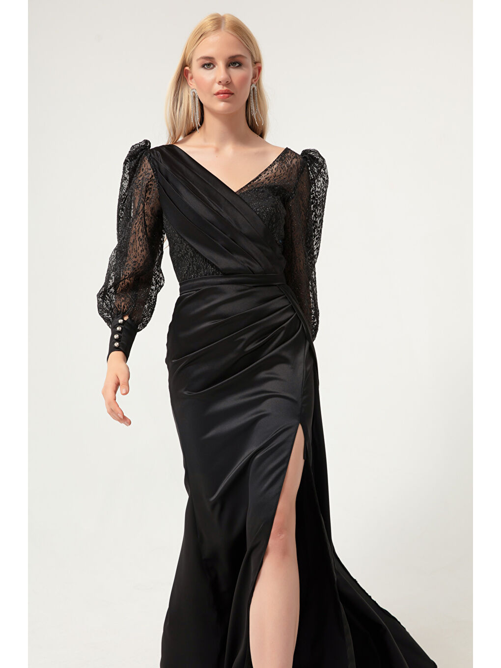 Kadın Siyah Kruvaze Yaka Simli Uzun Saten Abiye Elbise-2
