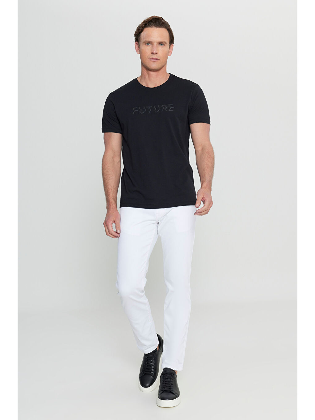 Erkek Siyah Pamuklu Slim Fit Dar Kesim Bisiklet Yaka Baskılı Esnek Tişört-1