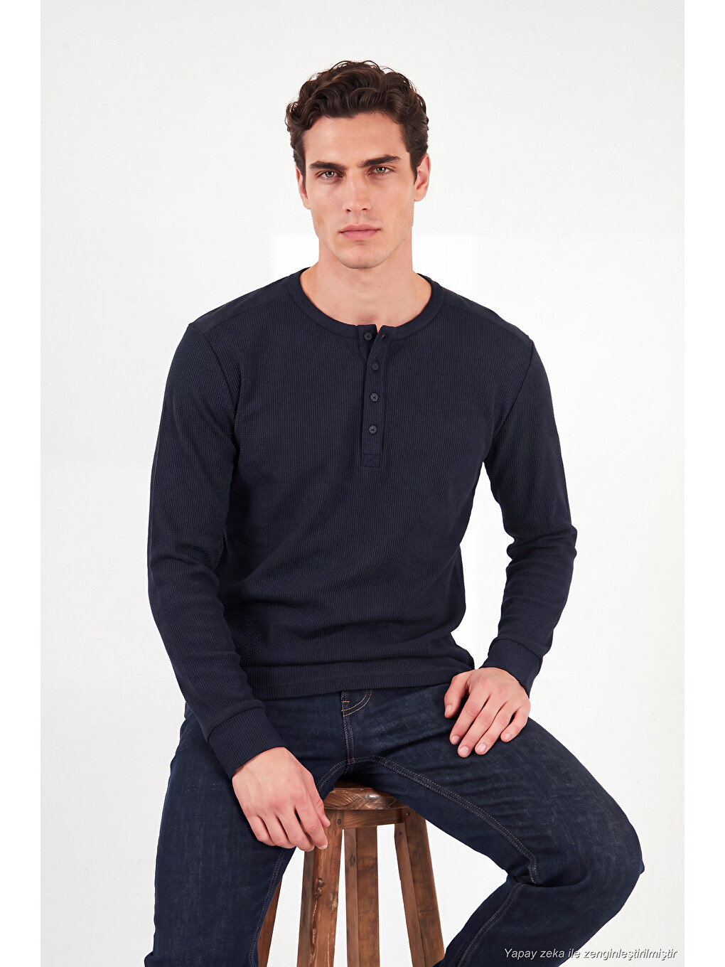 Lacivert Pamuklu Regular Fit Düğmeli Bisiklet Yaka Sweat 5905852-4