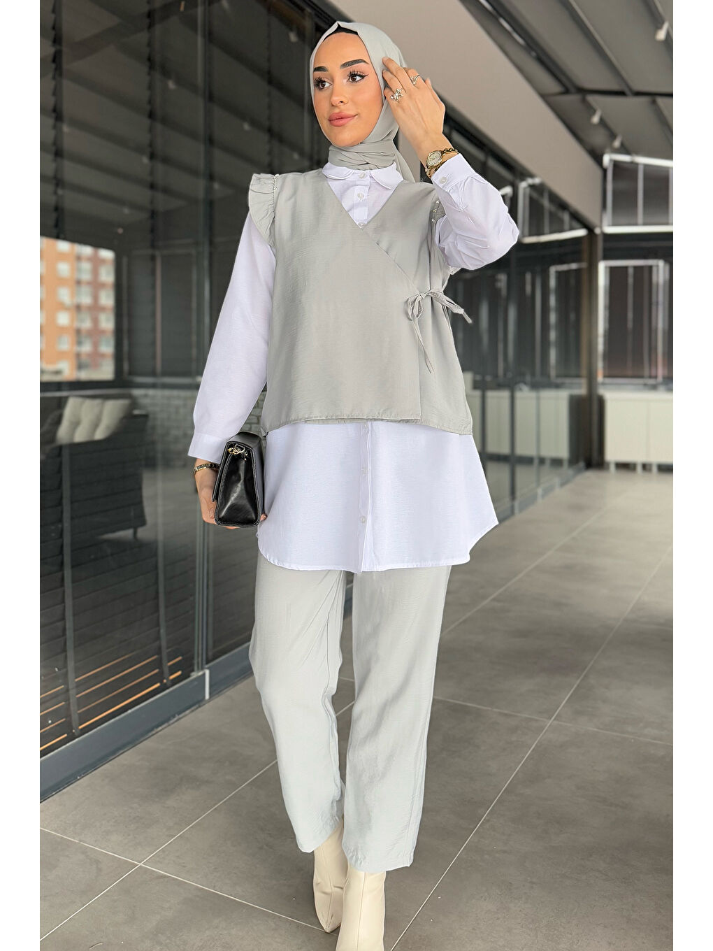 Gri Taş Detaylı Bağlamalı Yelek Gömlek Pantolon Tesettür Üçlü Takım-5