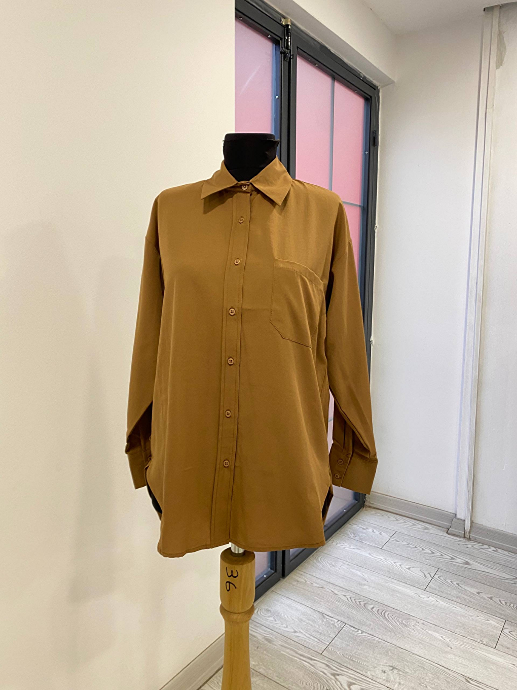 Kahverengi Oversize Arkası Uzun Önü Kısa Poplin Gömlek-2