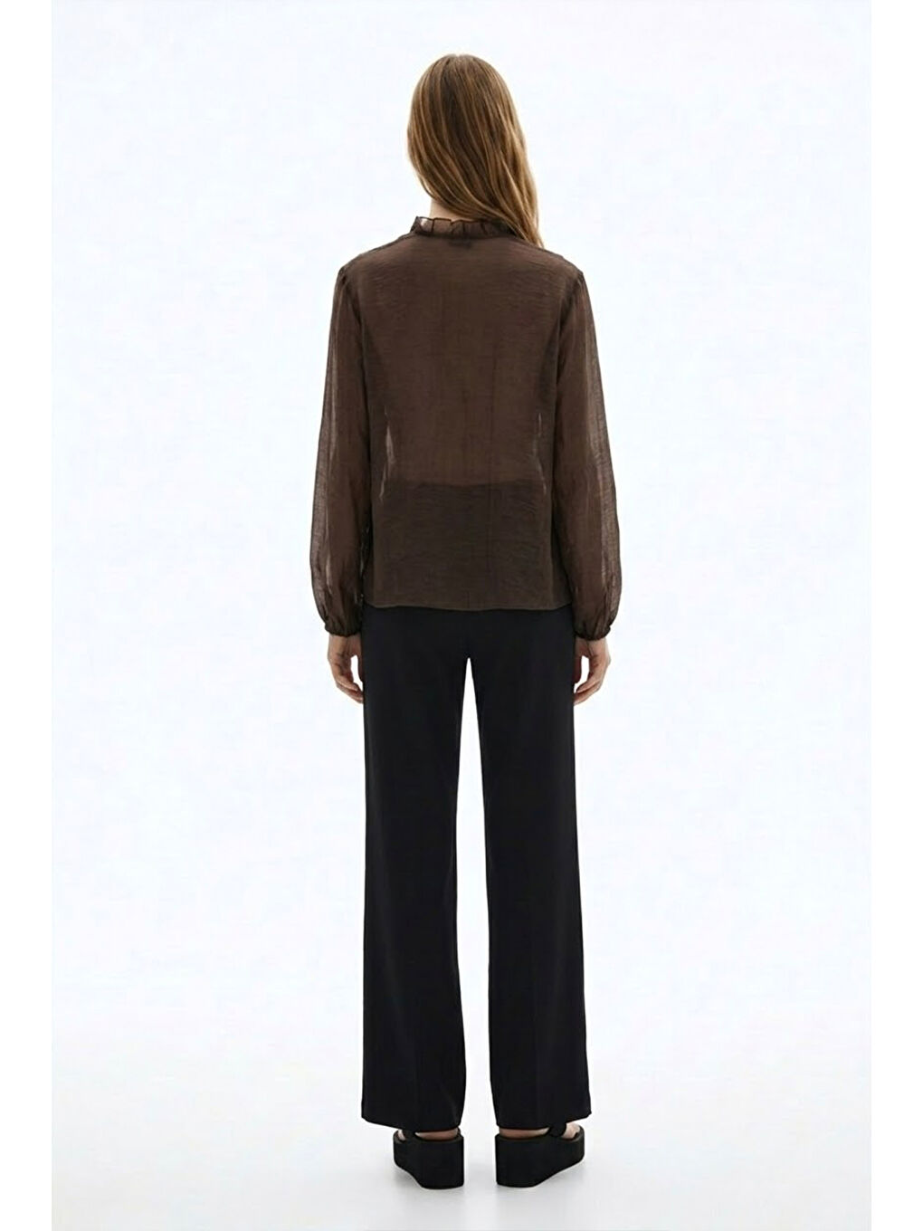 Önü Fırfırlı V Yaka Gömlek Kahverengi-2