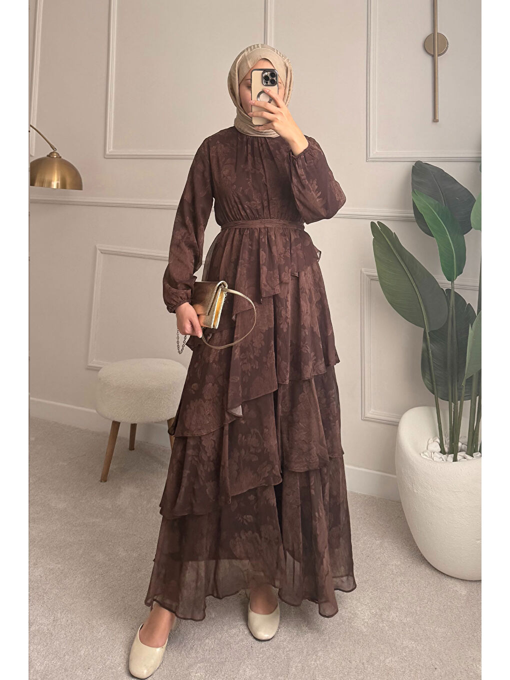 Kadın Yaka Büzgülü Bel Bağlamalı Kat Kat Şifon Elbise Kahverengi