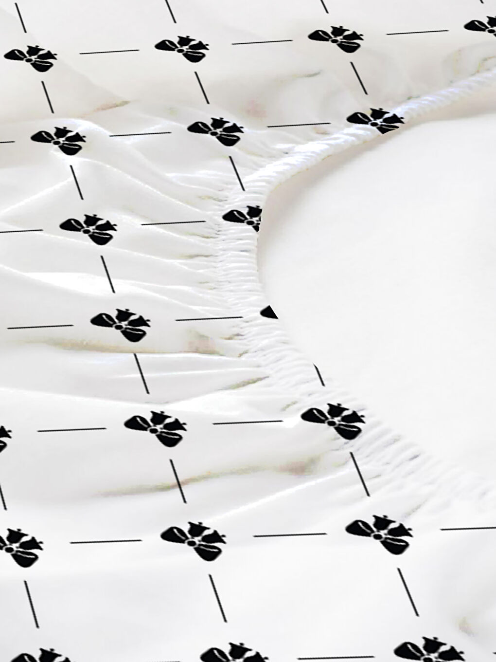 Karışık Fiyonk Desenli Baskılı Çift Kişilik 180x200 Cm Çarşaf Takımı-1