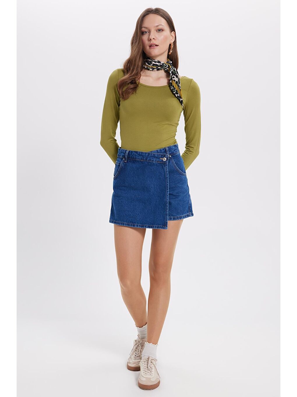 Kadın Slim Fit Dar Kesim Uzun Kollu Viskon Yeşil Bluz-3