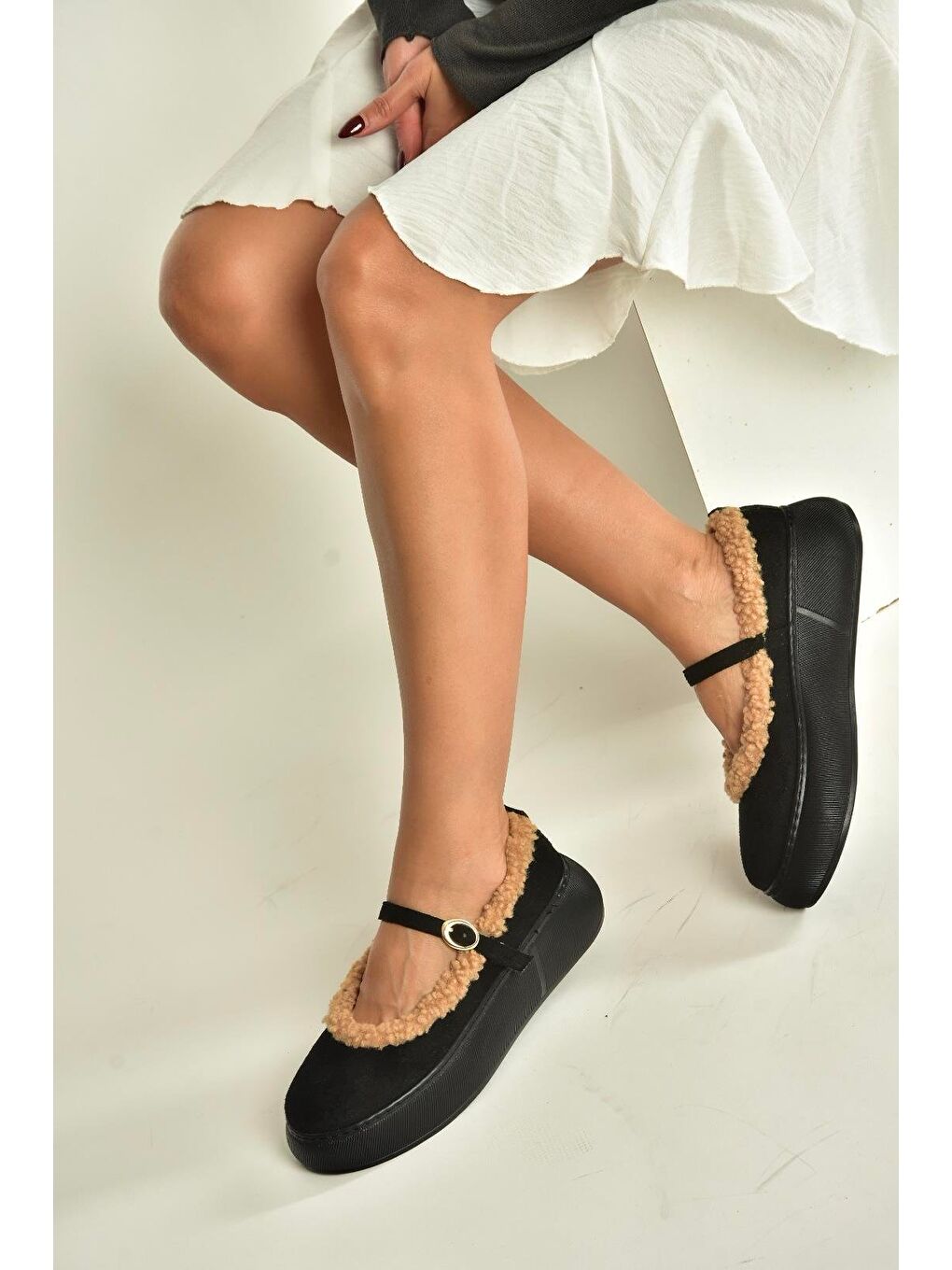 Siyah Kadın Kışlık Babet Ayakkabı V811269502-2