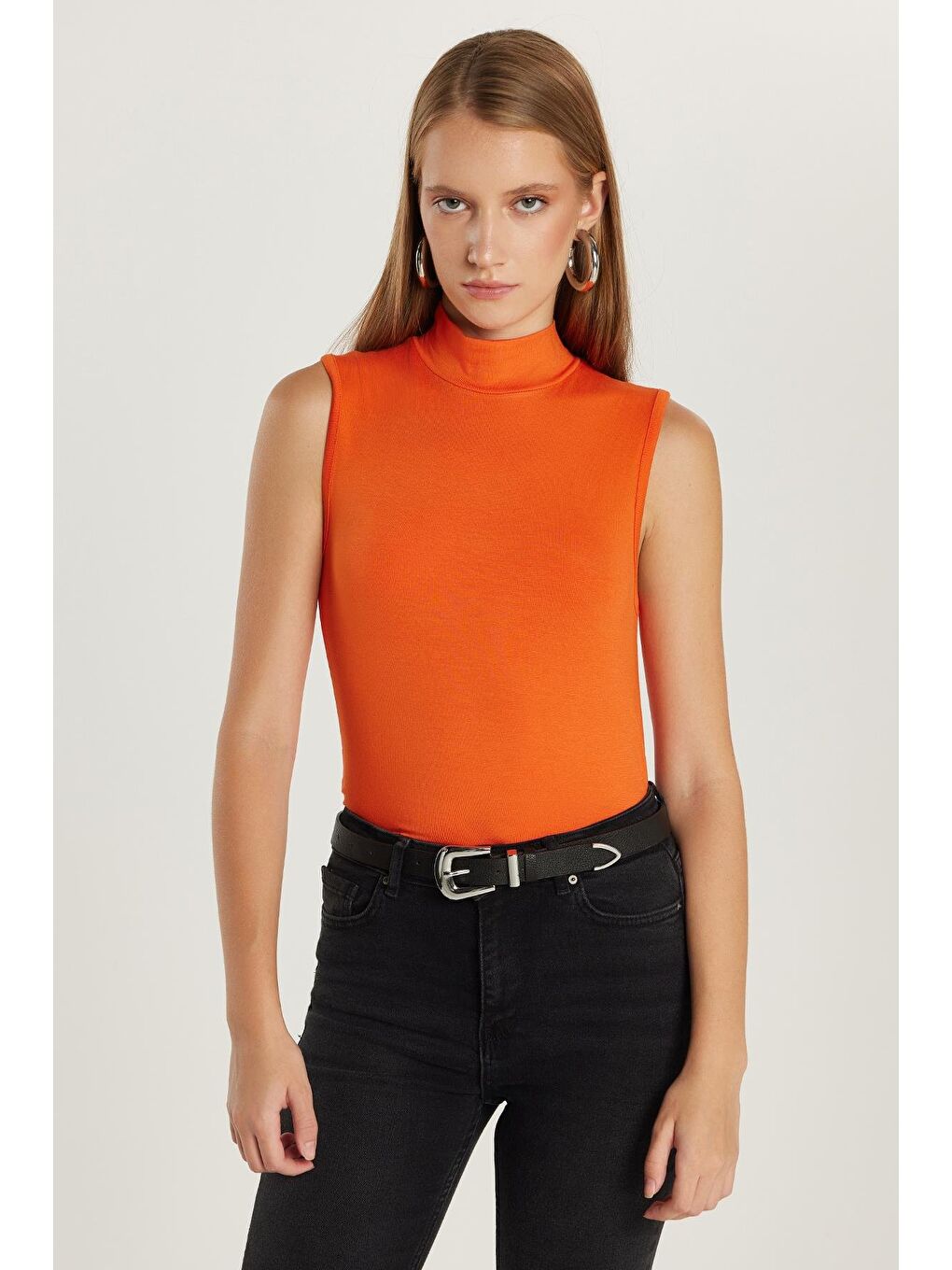 Kadın Regular Fit Klasik Kesim Viskon Kumaş Balıkçı Yaka Sıfır Kol Turuncu Bluz