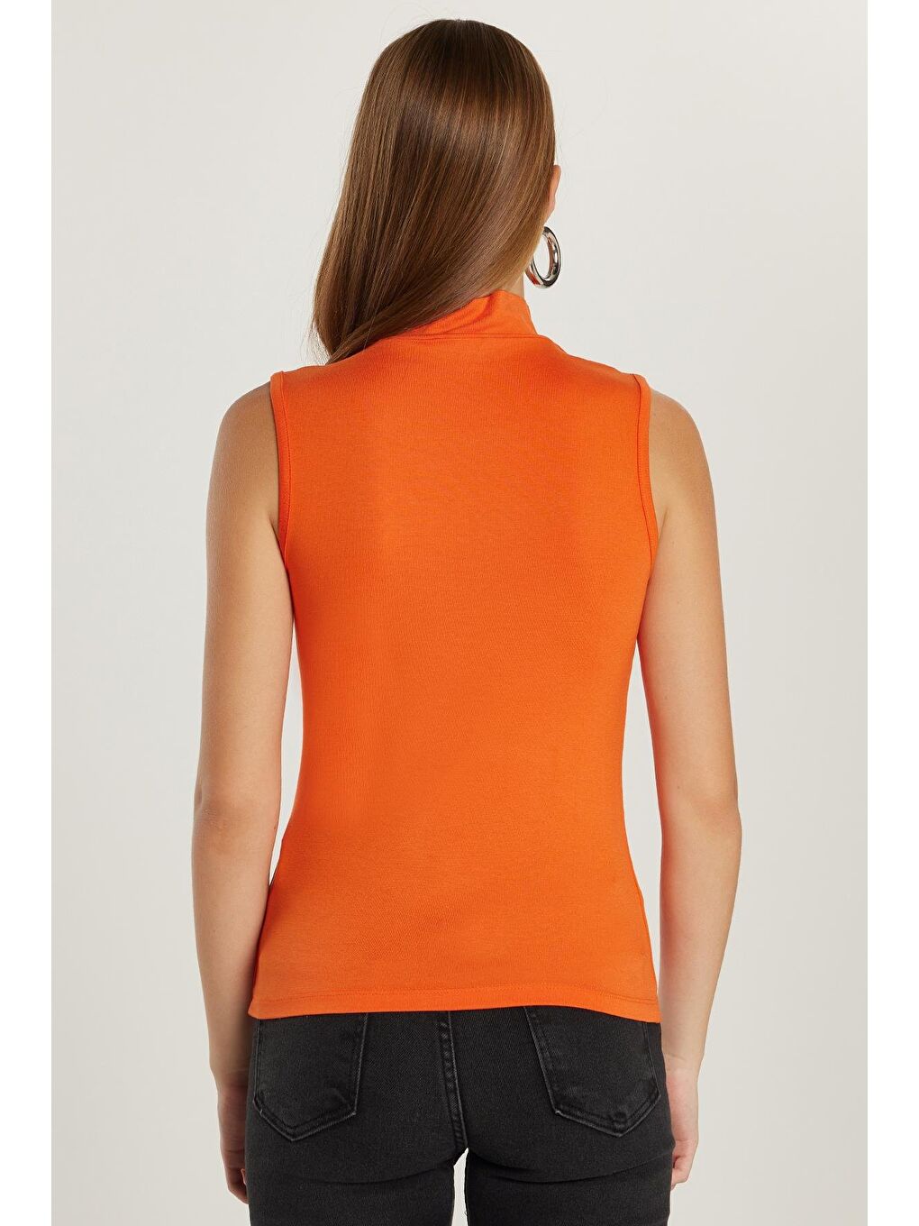 Kadın Regular Fit Klasik Kesim Viskon Kumaş Balıkçı Yaka Sıfır Kol Turuncu Bluz-4
