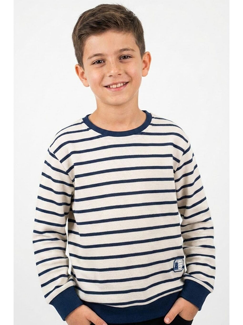 Erkek Çocuk Sweatshirt Arma Detaylı Beyaz (4-10 Yaş)