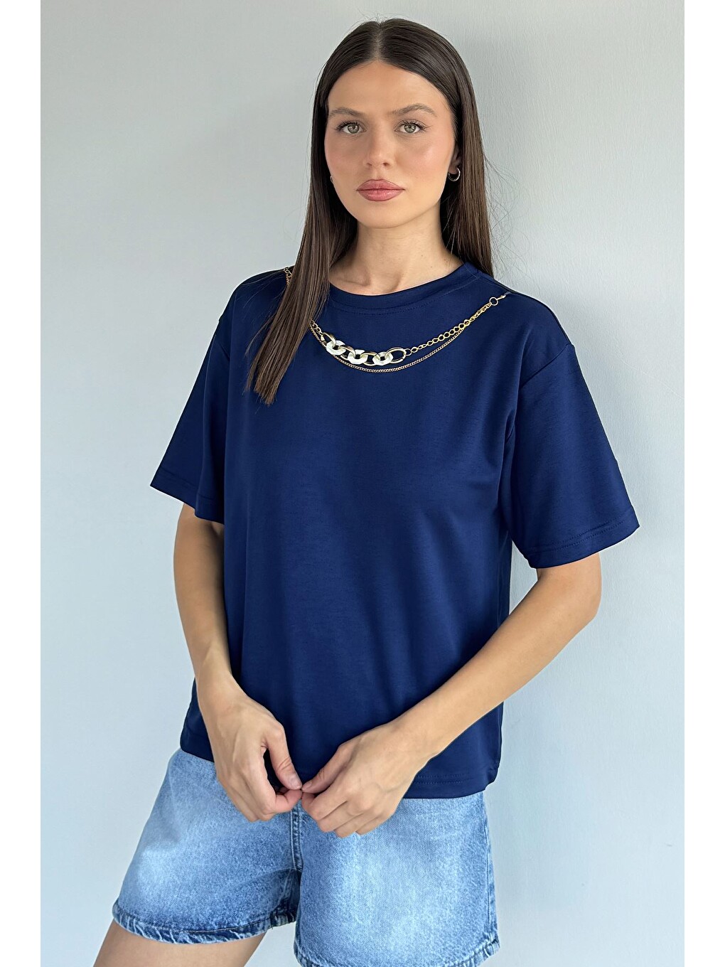 Lacivert Kadın Bisiklet Yaka Kolye Aksesuarlı Bluz
