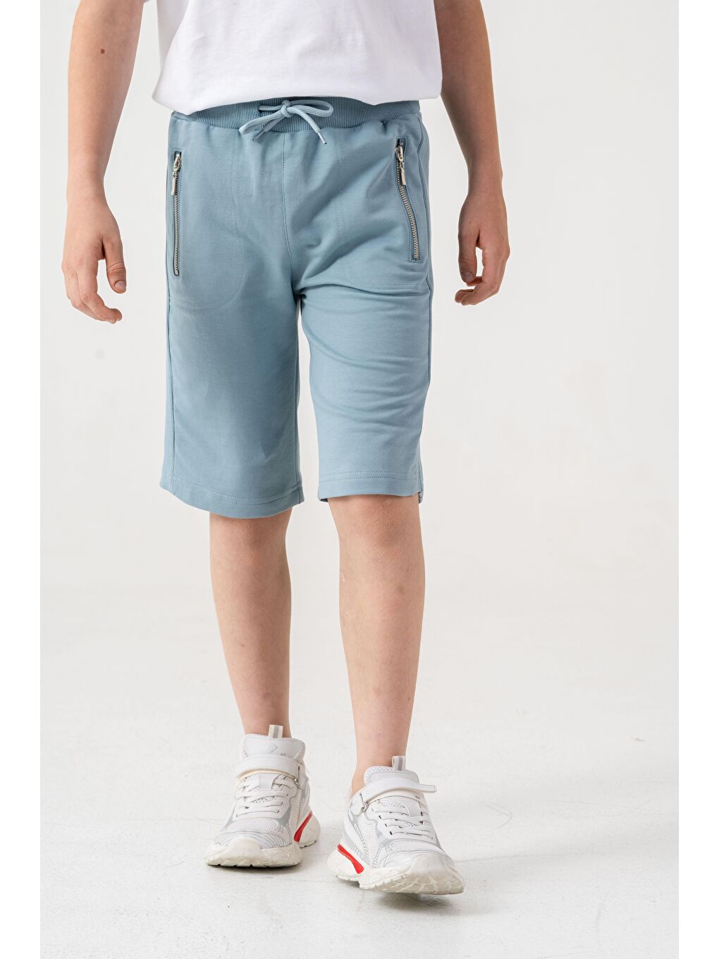 Petrol Kemer Ve Yanlar Ribanalı Cepler Fermuarlı Erkek Çocuk Şort-3