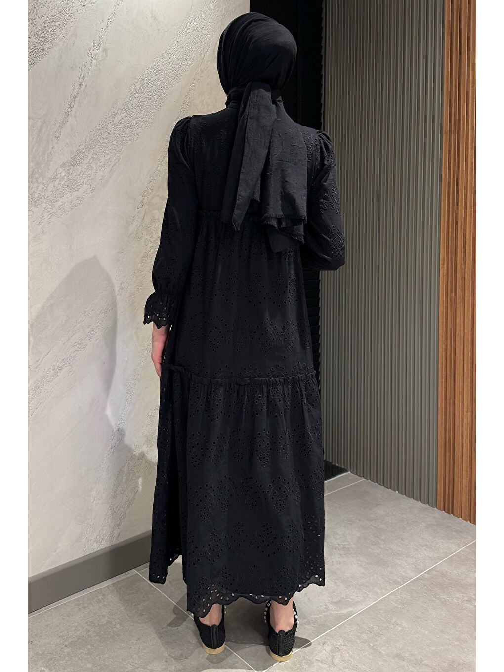 Siyah Kadın Ön Bağlamalı Fırfırlı Fistolu Tesettür Elbise-7