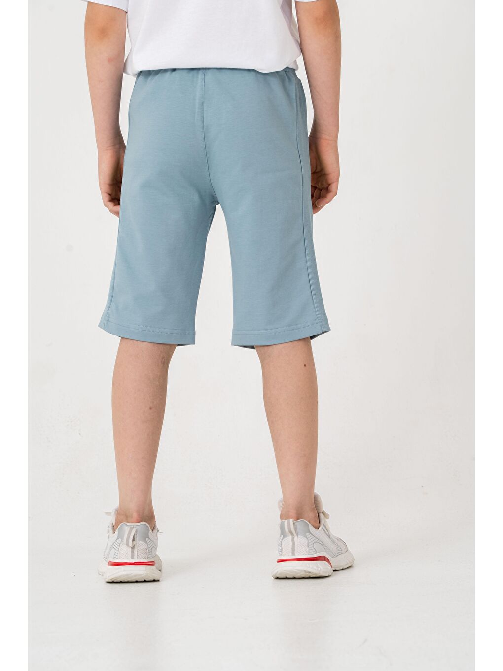 Petrol Kemer Ve Yanlar Ribanalı Cepler Fermuarlı Erkek Çocuk Şort-4