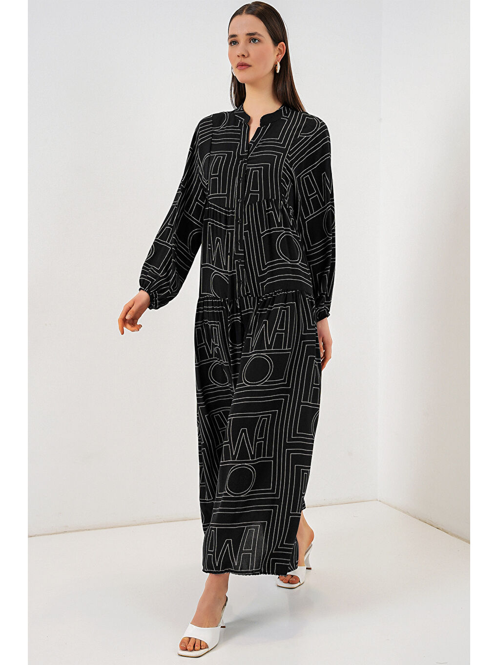 Kadın Desenli Uzun Tesettür Elbise 2585 - Siyah10-3