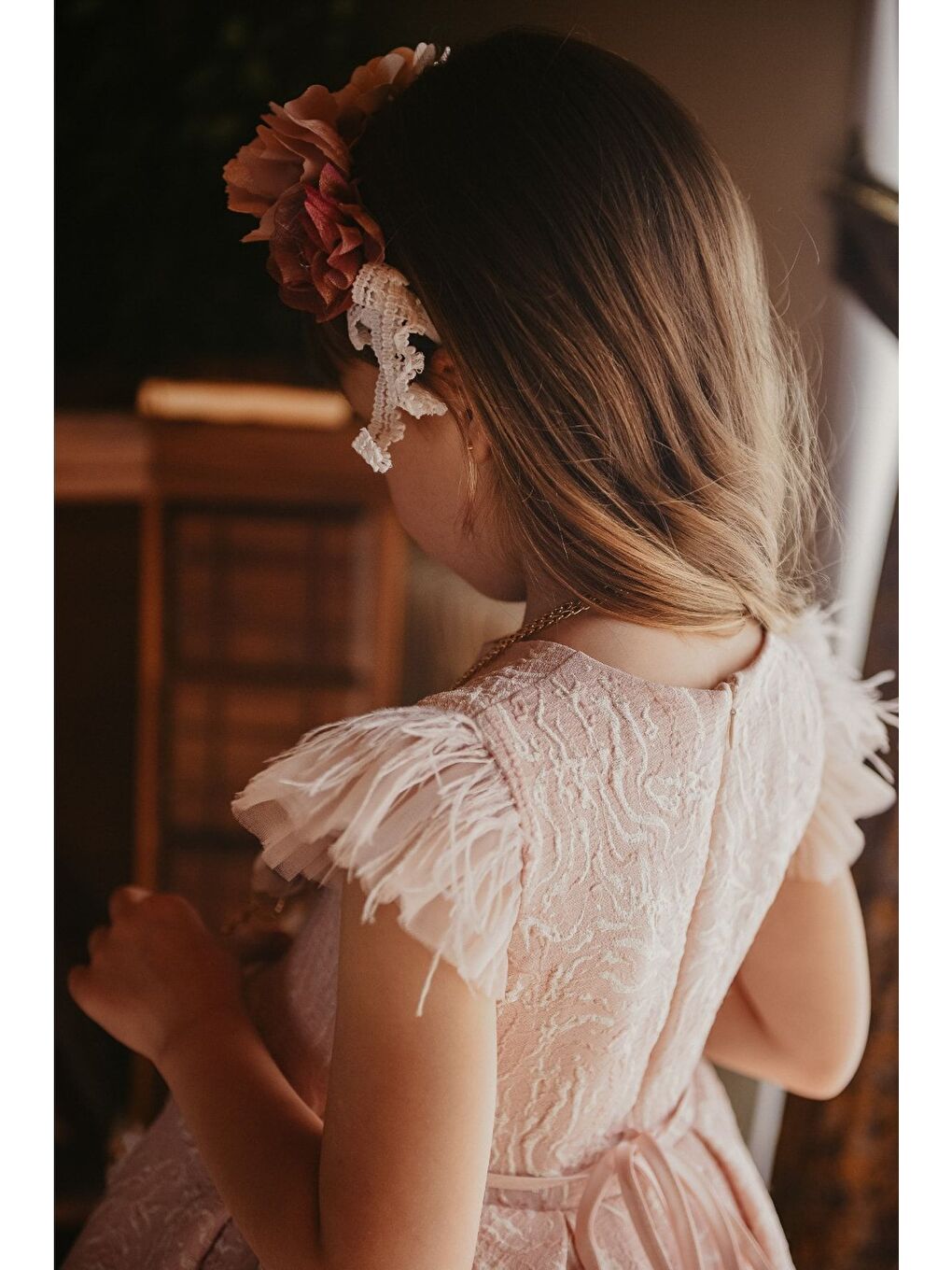 Pembe Özel Tasarım Kız Çocuk Elbise, Arkası Uzun Kız Çocuk Abiye Elbise, Saç Aksesuarlı Elbise_M2027-3