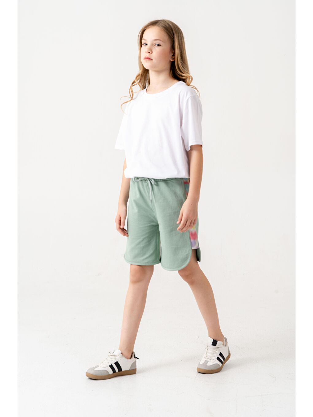 Yeşil Yanları Fileli File Süblime Baskılı Kız Çocuk Şort-1