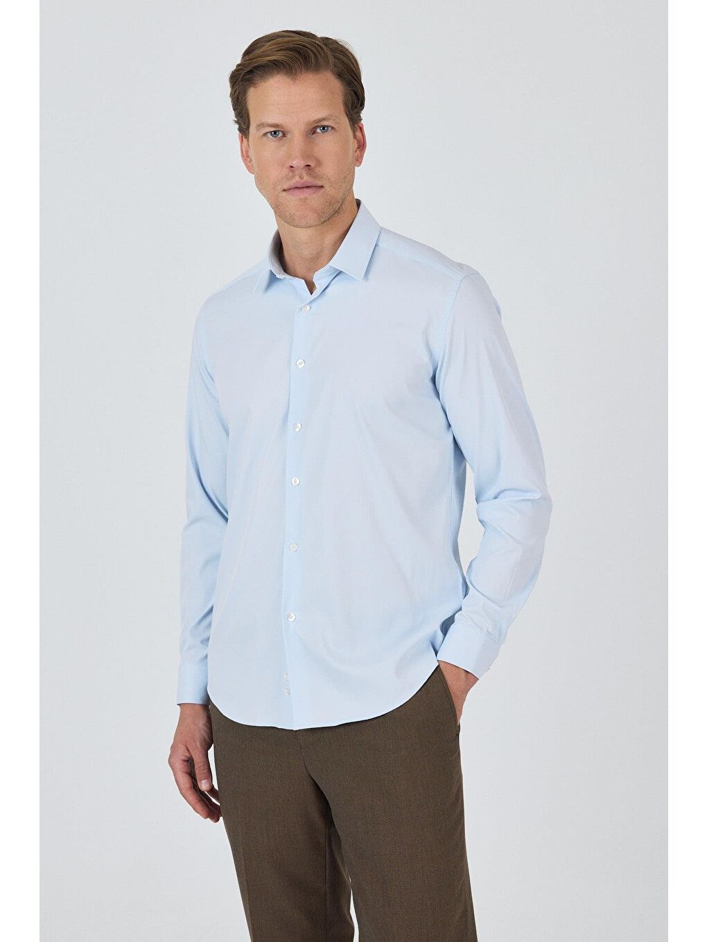 Koyu Mavi Sert Yaka Cepsiz Gabardin Uzun Kol Slim Fit Esnek Gömlek 1004250234-4