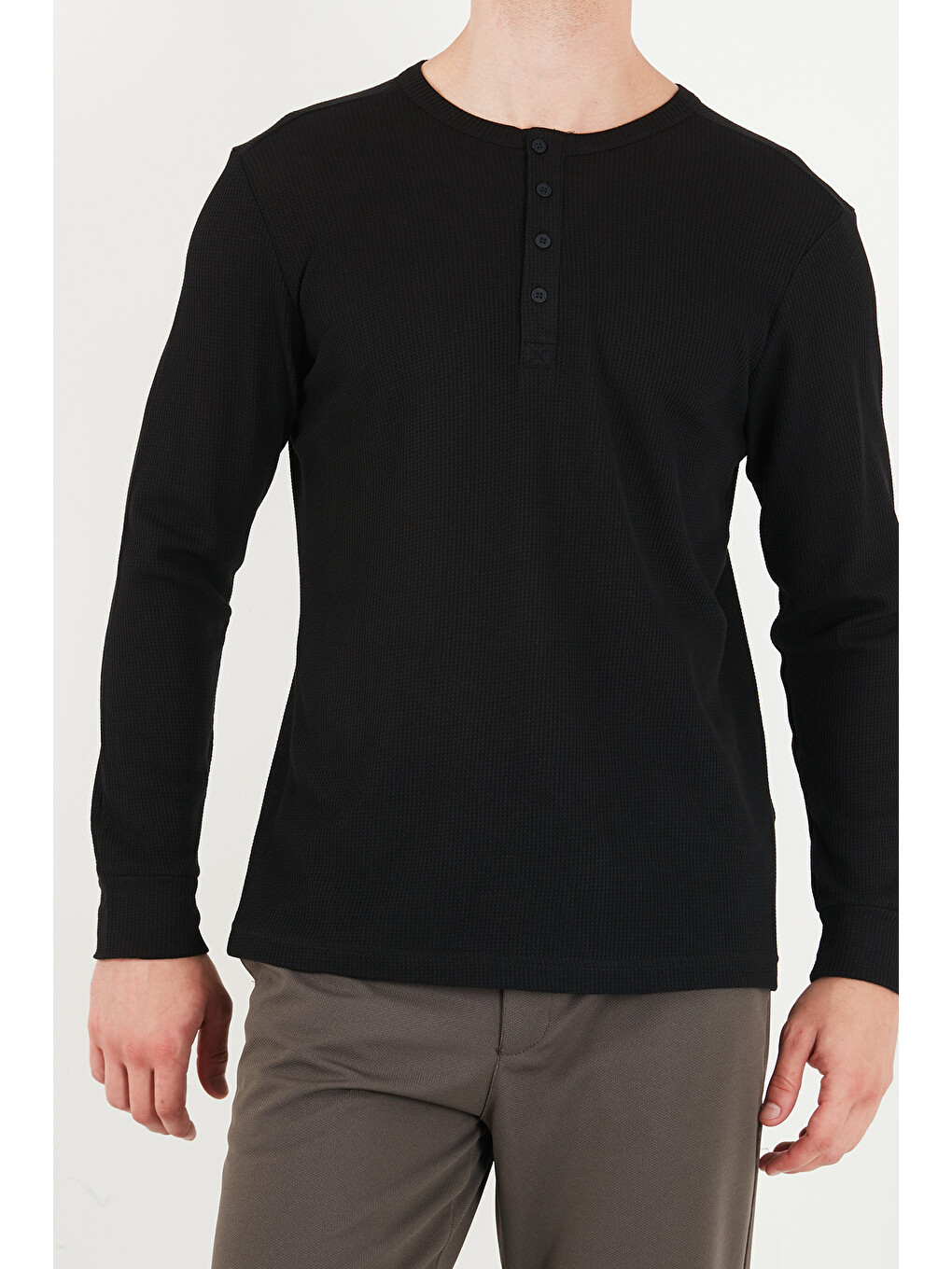 Siyah Pamuklu Regular Fit Düğmeli Bisiklet Yaka Sweat 5905852-5