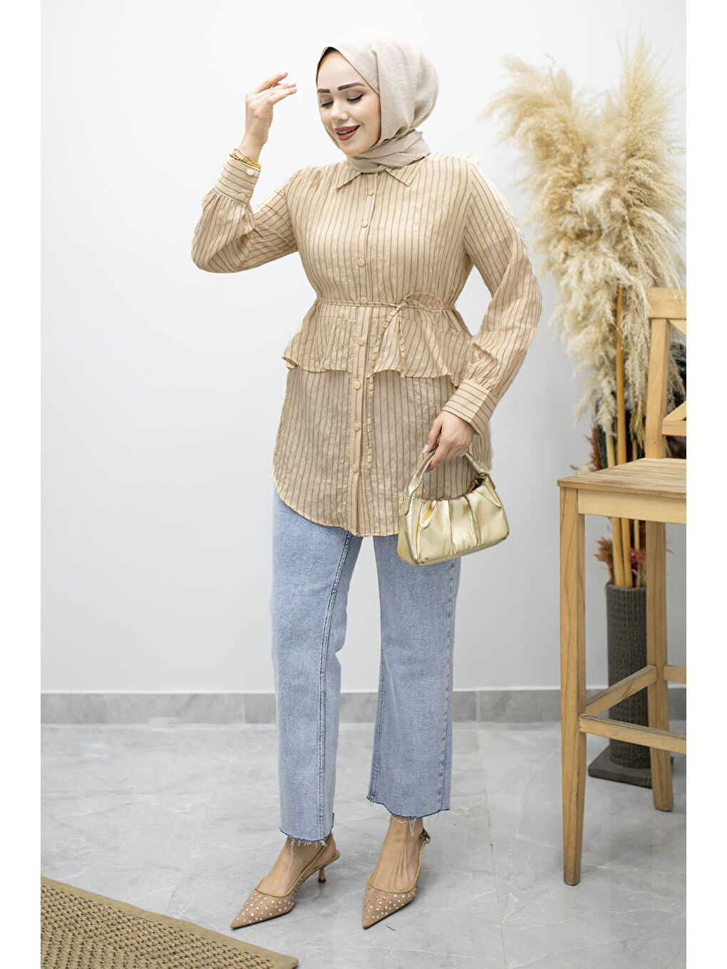 Fırfır Detaylı Çizgili Gömlek TSD260160 Bej