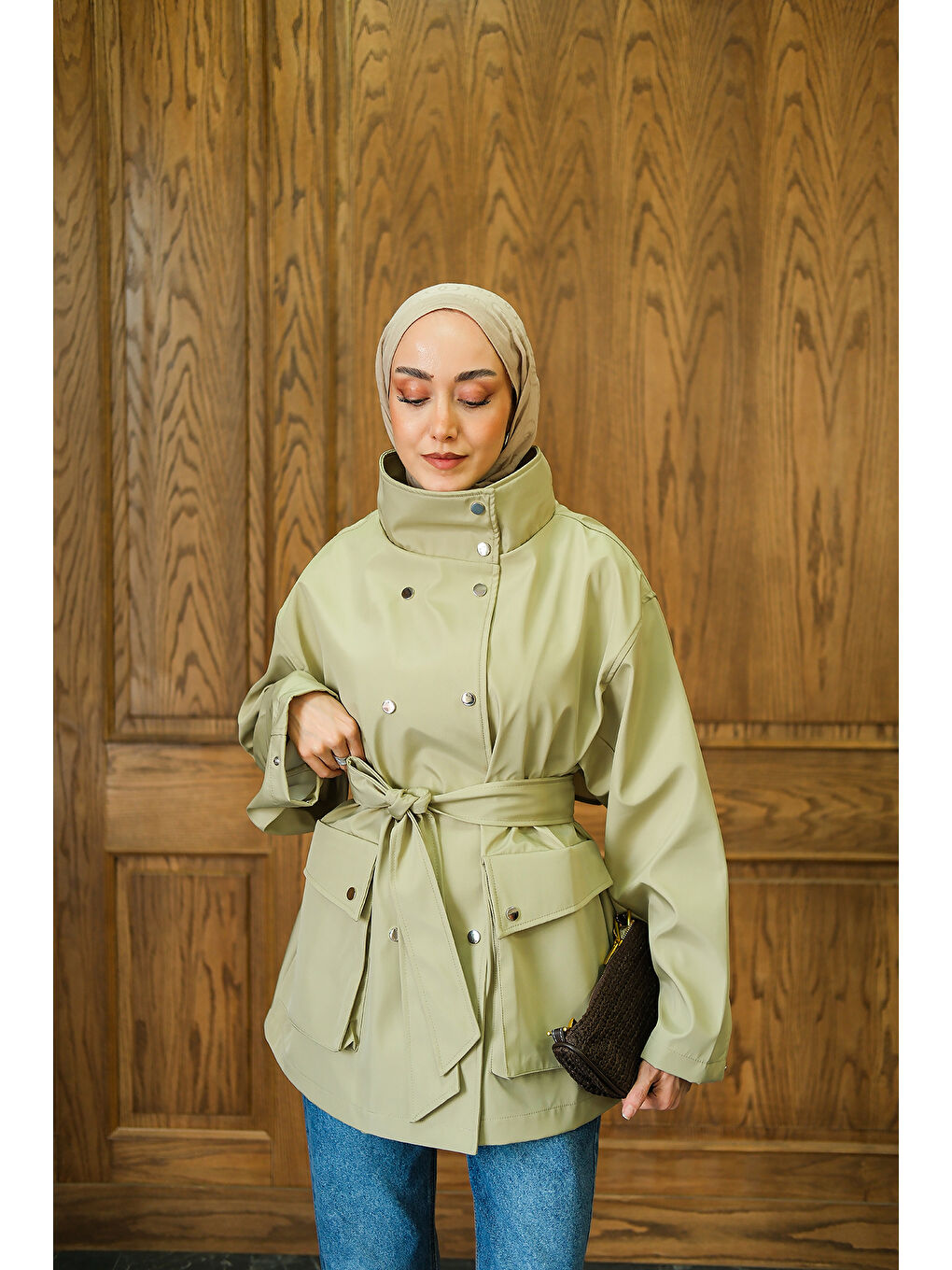 Kadın Deri Görünümlü Kısa Trenç Açık Yeşil-2