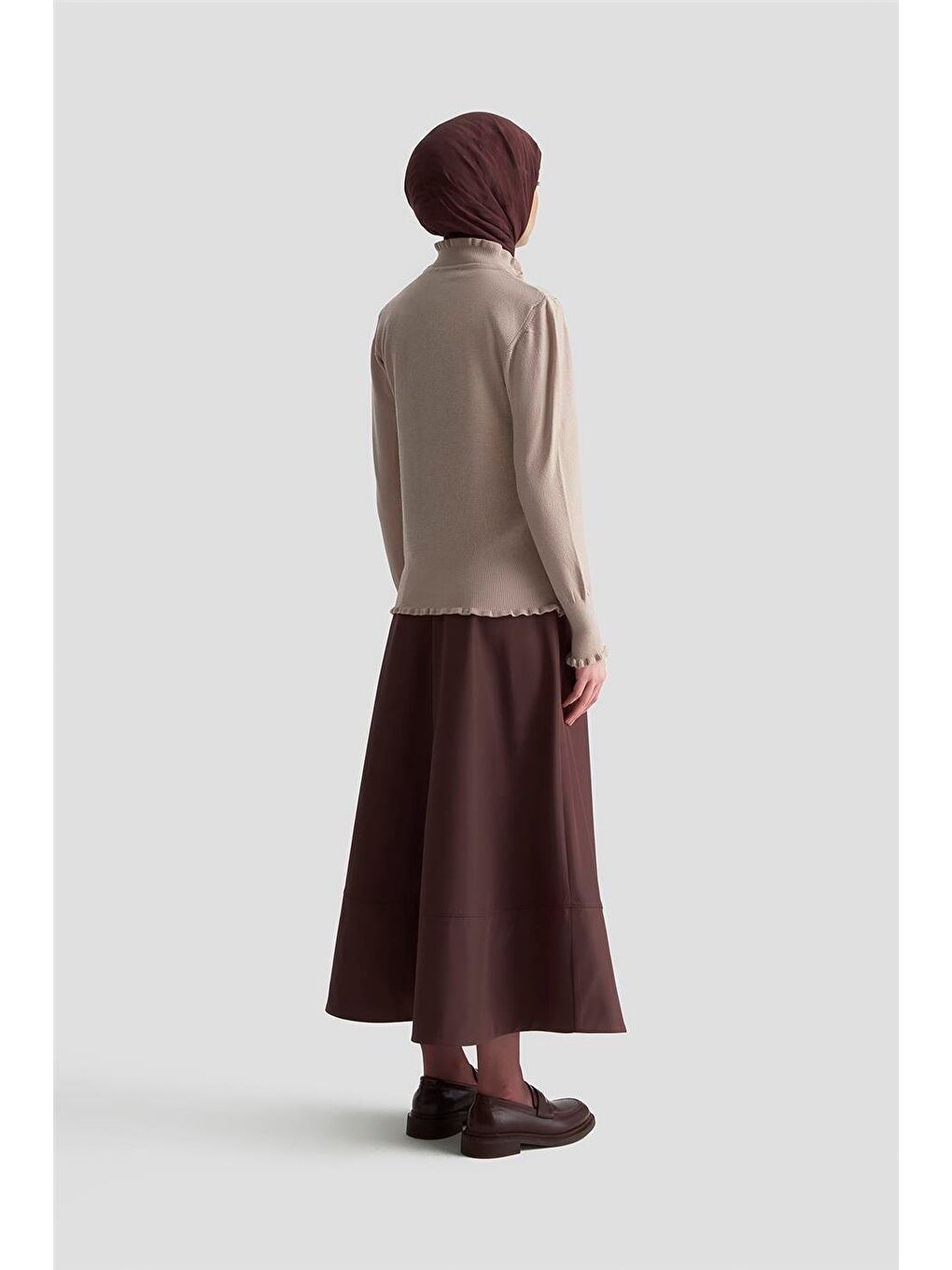 Ekru Fırfır Detaylı Kazak Taş-4