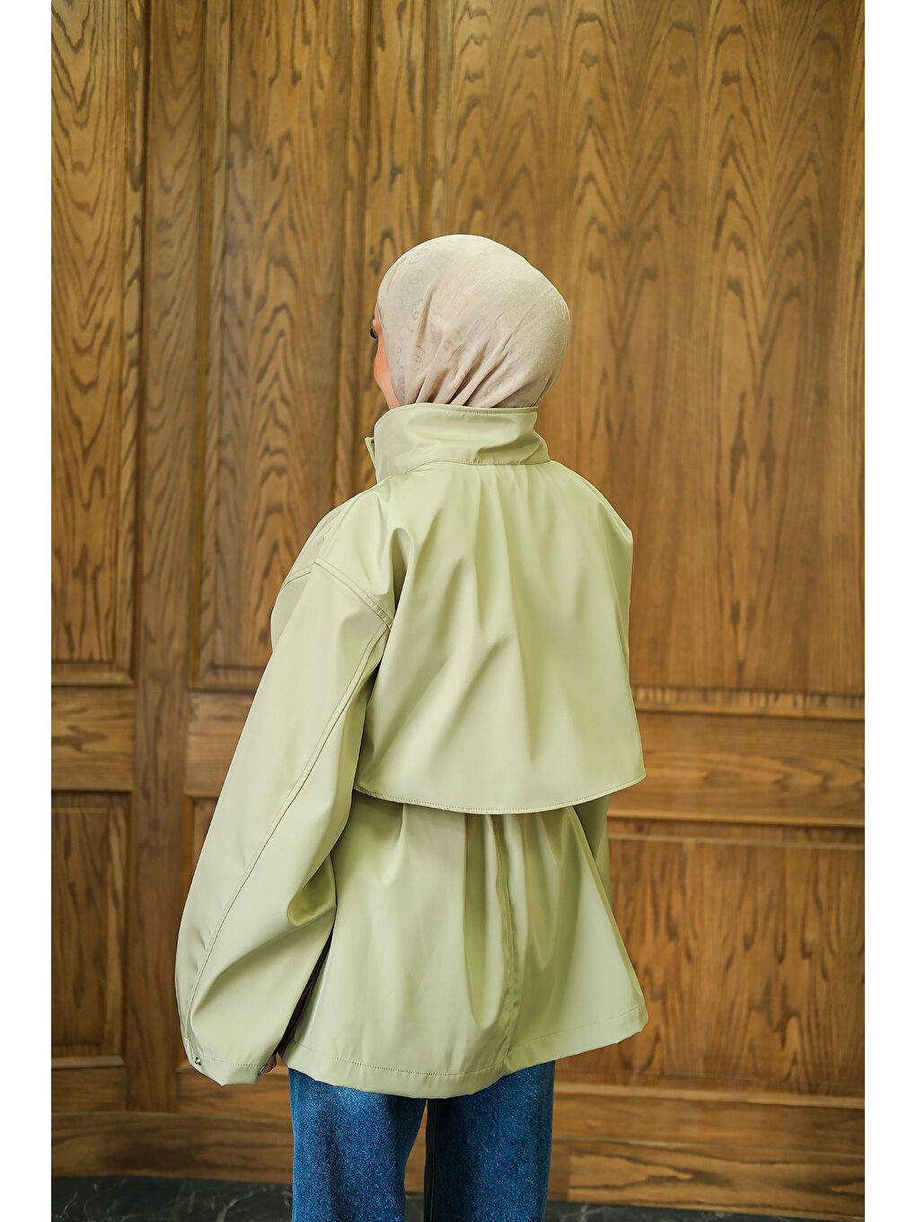 Kadın Deri Görünümlü Kısa Trenç Açık Yeşil-4