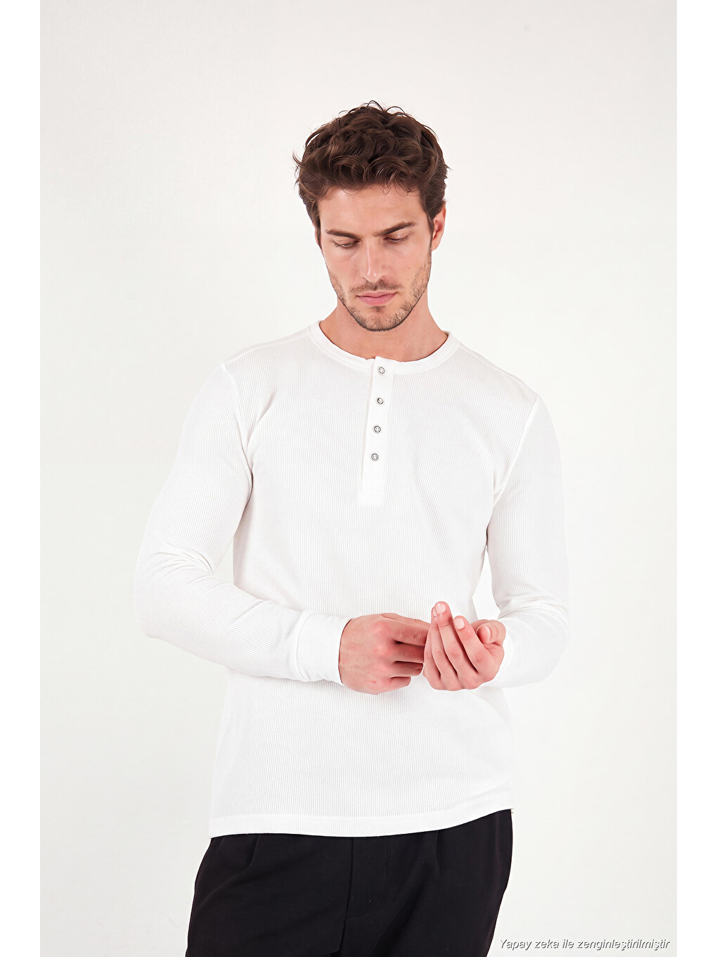 Ekru Pamuklu Regular Fit Düğmeli Bisiklet Yaka Sweat 5905852-4