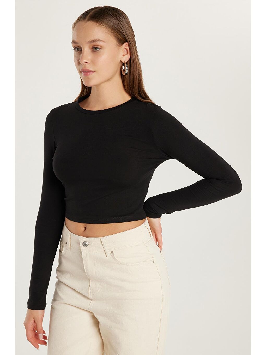 Kadın Slim Fit Dar Kesim Uzun Kollu Bisiklet Yaka Siyah Bluz-3