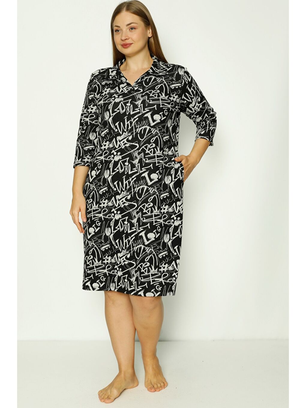 Siyah Kadın Büyük Beden Cepli Truvakar Kollu Elastanlı Polo Yaka Jakarlı Elbise-2