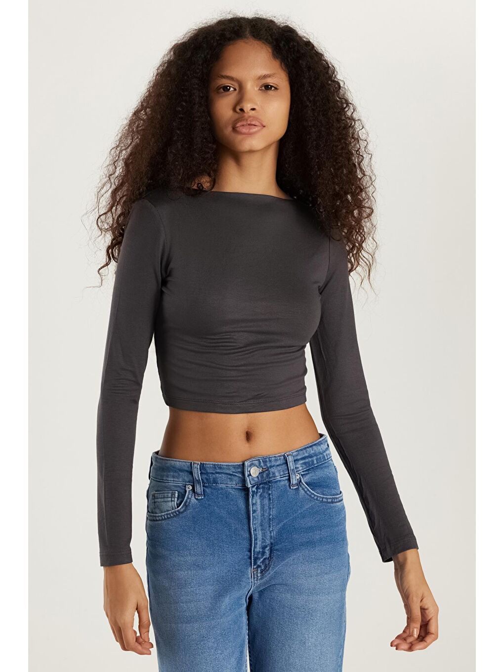 Kadın Slim Fit Dar Kesim Bisiklet Yaka Sırt Detaylı Antrasit Bluz