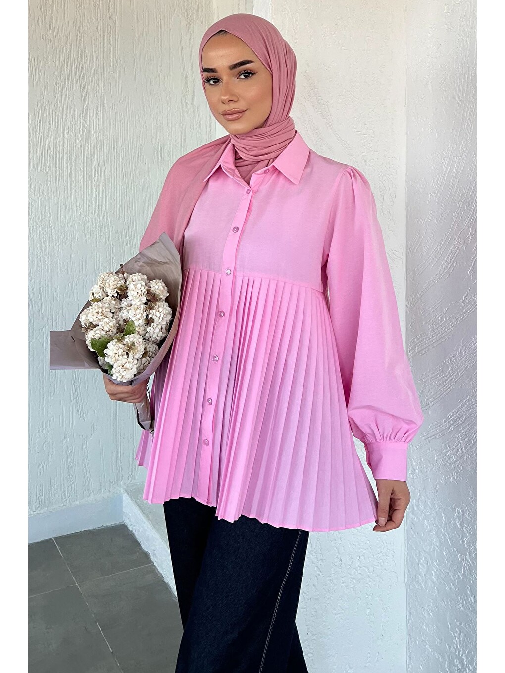 Pembe Gülseli Tesettür Piliseli Gömlek