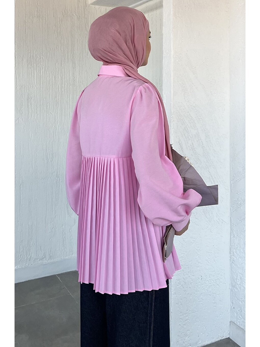 Pembe Gülseli Tesettür Piliseli Gömlek-2