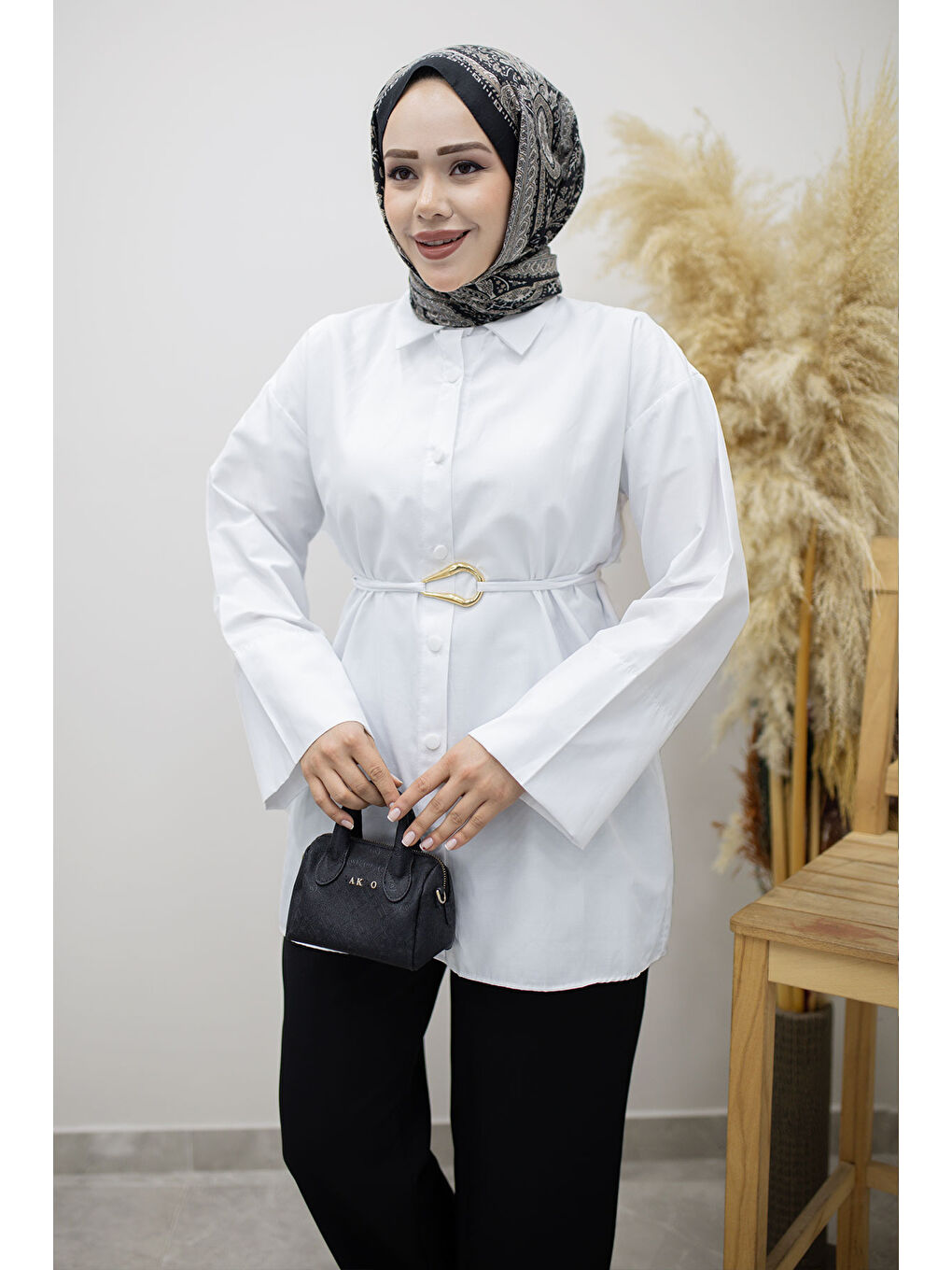 Kuşağı Gold Detaylı Gömlek TSD260162 Beyaz-1