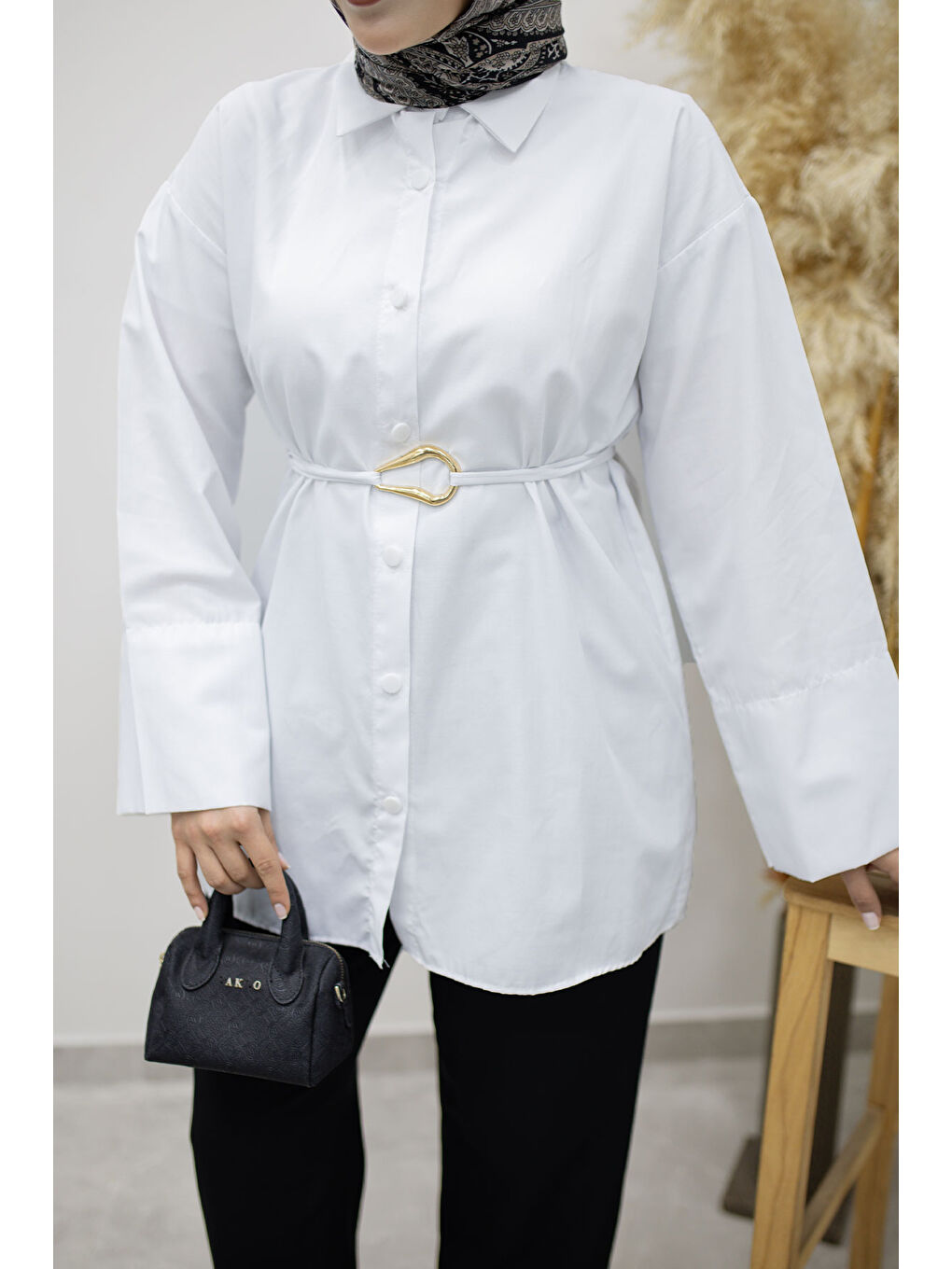 Kuşağı Gold Detaylı Gömlek TSD260162 Beyaz-3