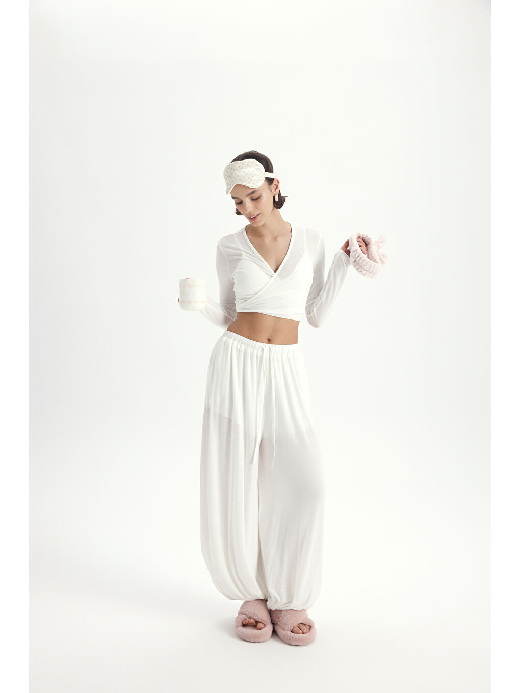 Vena Bağlamalı Ekru Crop Şalvar Pantolon Takım