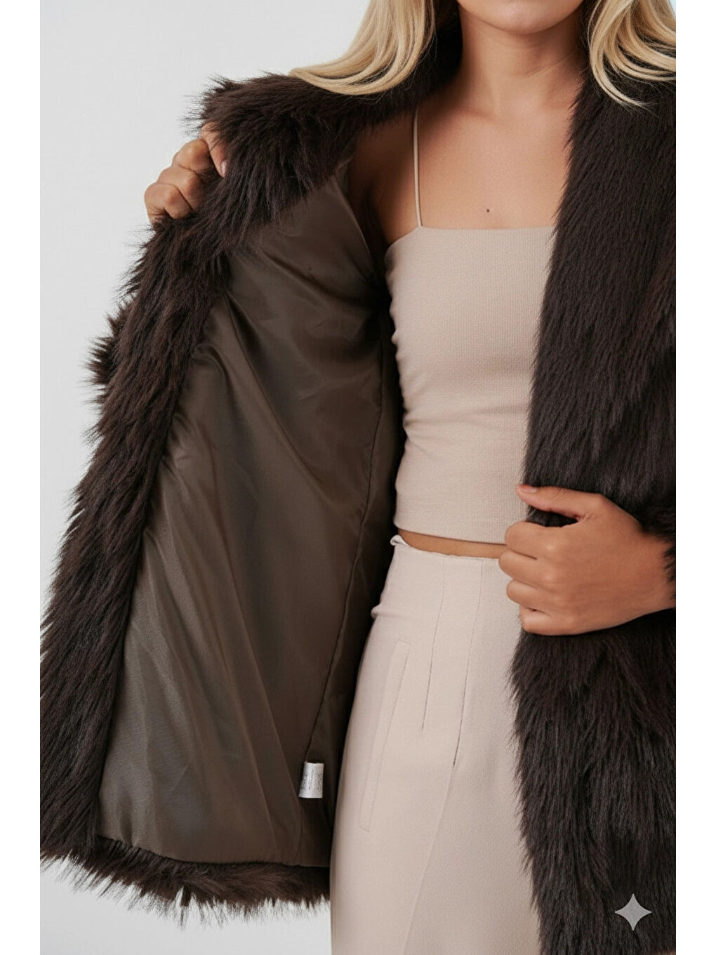 Kadın Kahverengi Kemer Detaylı Astarlı Pelüş Kürk Mont HZL25W-BD191561-3