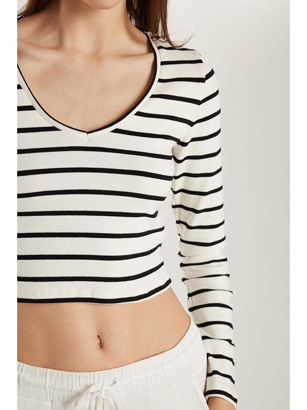 Karışık Kadın Slim Fit Dar Kesim Uzun Kollu Bisiklet Yaka Çizgili Bluz-2