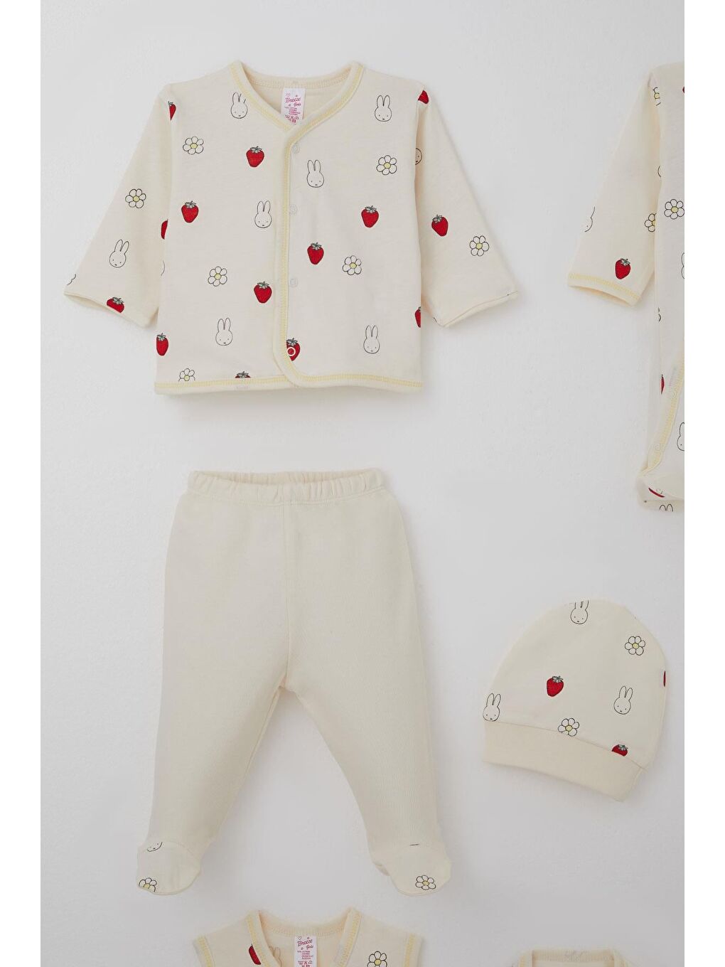 Kız Bebek Hastane Çıkışı 8 Li Sevimli Tavşancık & Çilek Desenli Ekru (0-3 Ay)-2