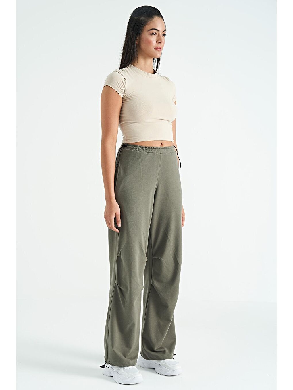 Yeşil Çağla Bol Kesim Stoper Paçalı Yüksek Bel Kadın Eşofman Alt - 02122-3