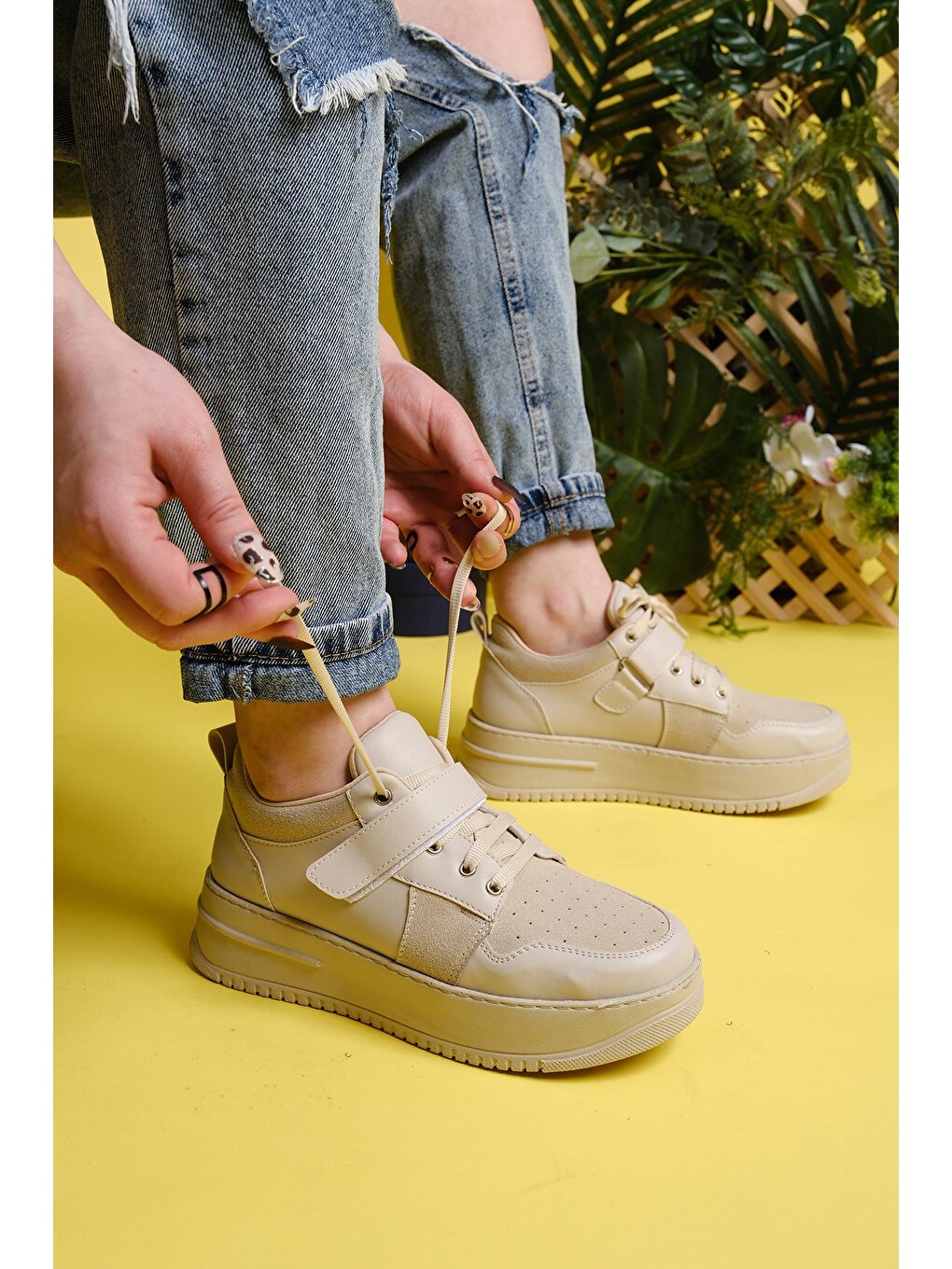 Kahverengi Fallon Bantlı Bağcıklı Kalın Taban Air Kadın Sneaker-2
