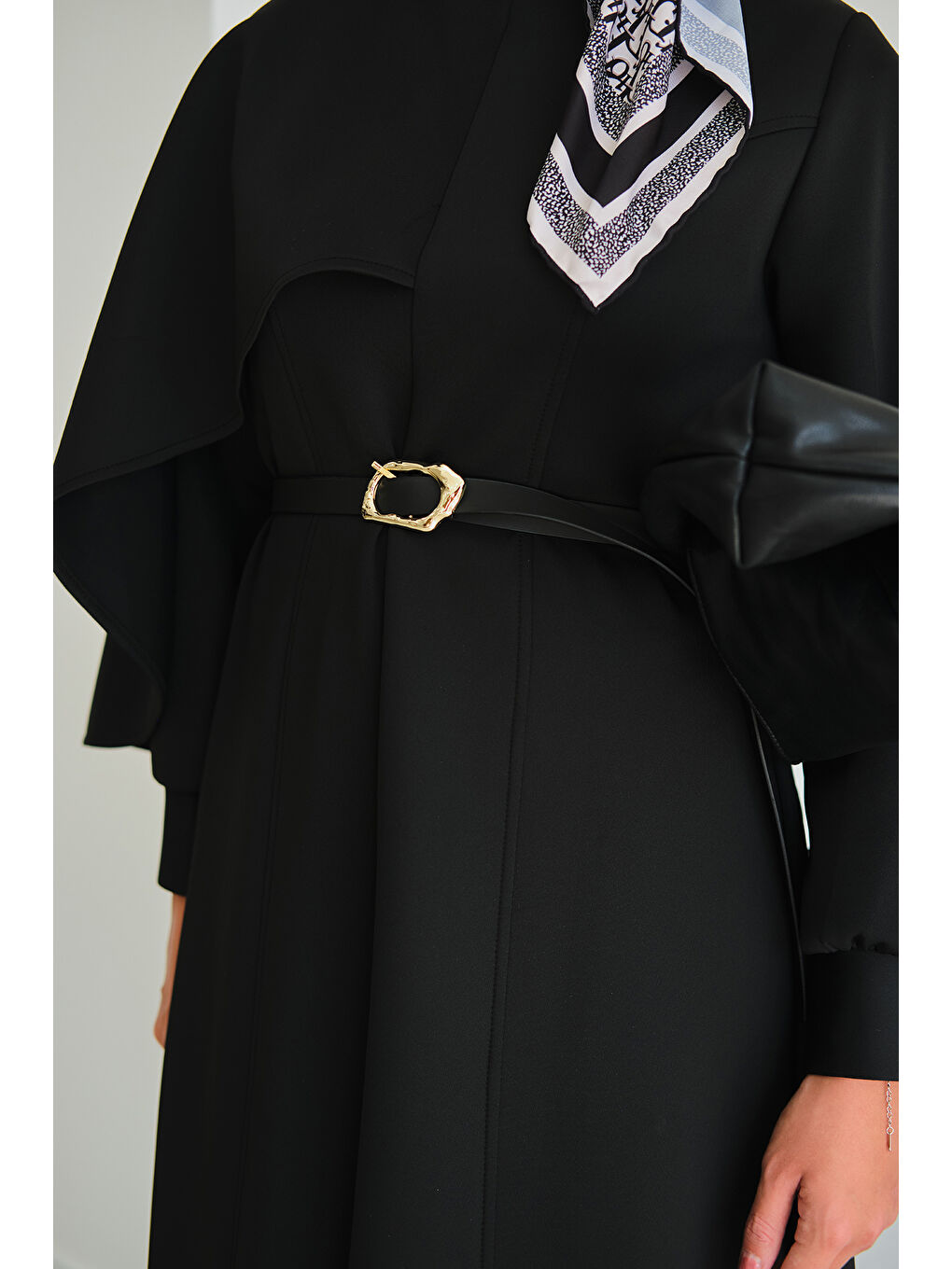 Kadın Omuzdan Şallı Scuba Elbise Siyah-4