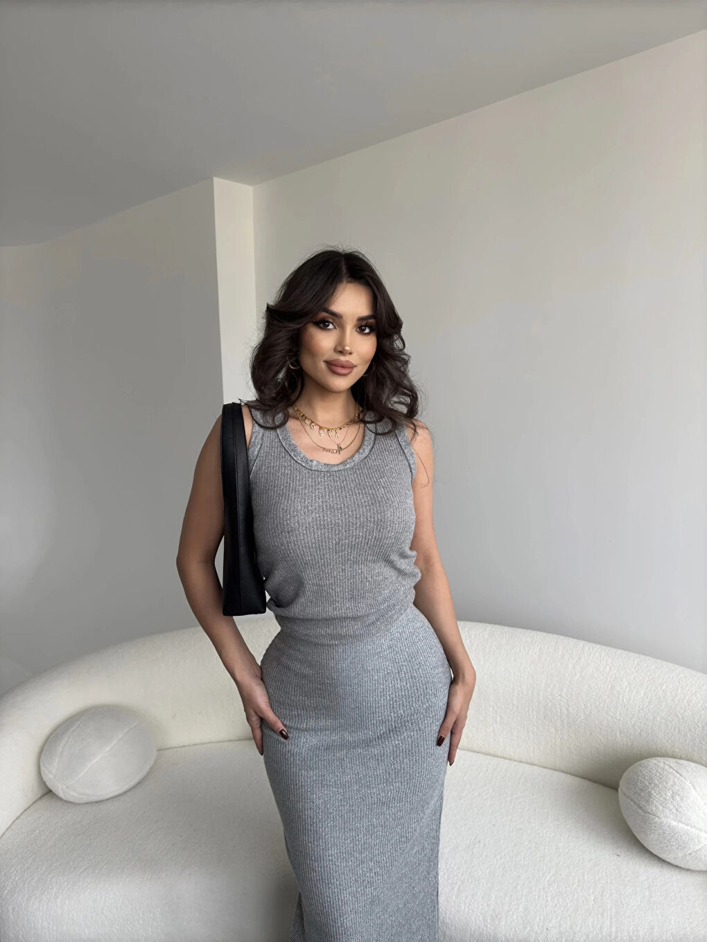 Kadın Gri Triko Crop Uzun Yırtmaçlı Etek Takım HZL25W-ZK1991-3