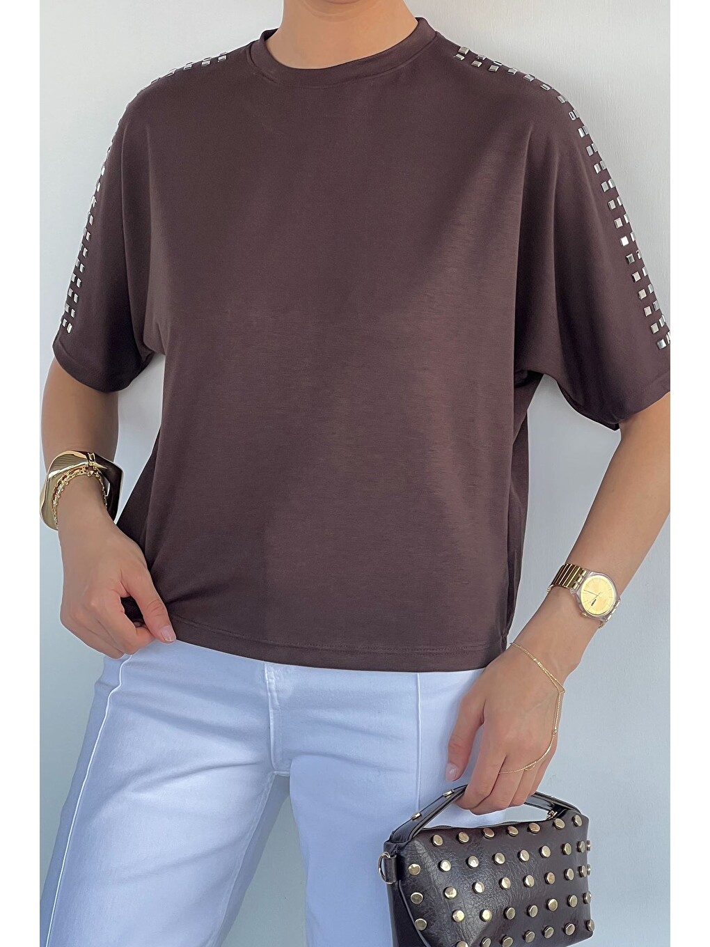 Kahverengi Kadın Omuzlar Metal Taşlı Oversize Bluz-2