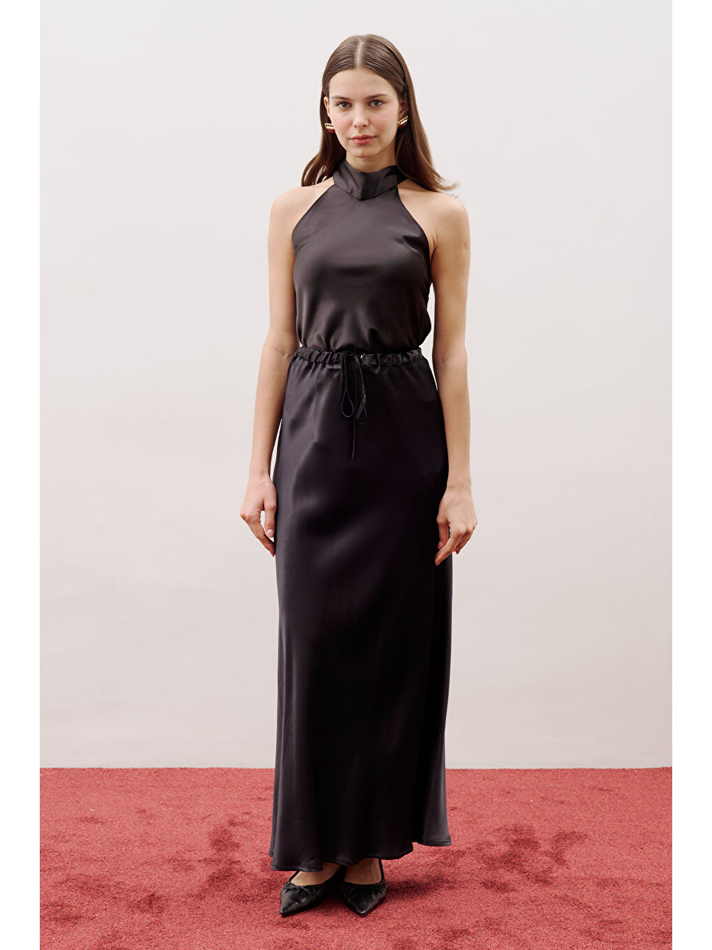 Bel Ayarlamalı Saten Etek Siyah