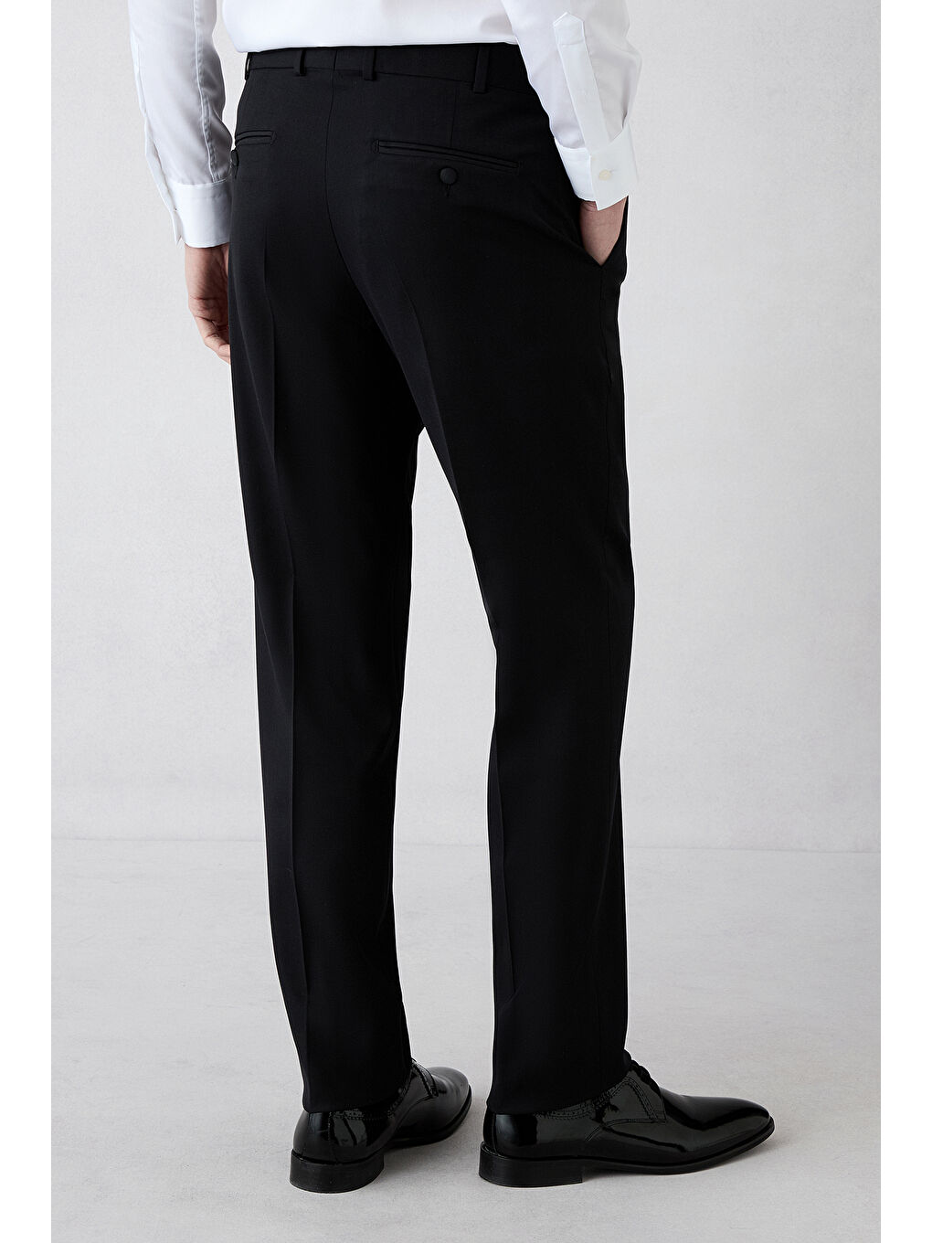 Siyah 6 Drop Regular Fit Standart Kesim Sivri Yaka Smokin & Damatlık-5