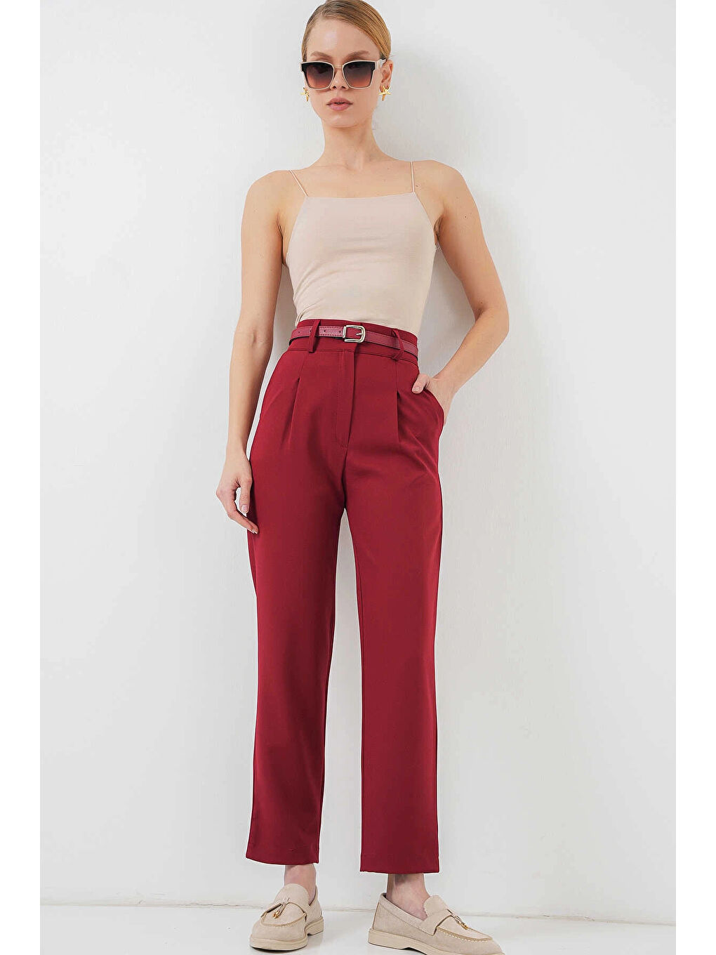 Kadın Bordo Yüksel Bel Kemerli Kumaş Pantolon HZL25S-BD167251-1